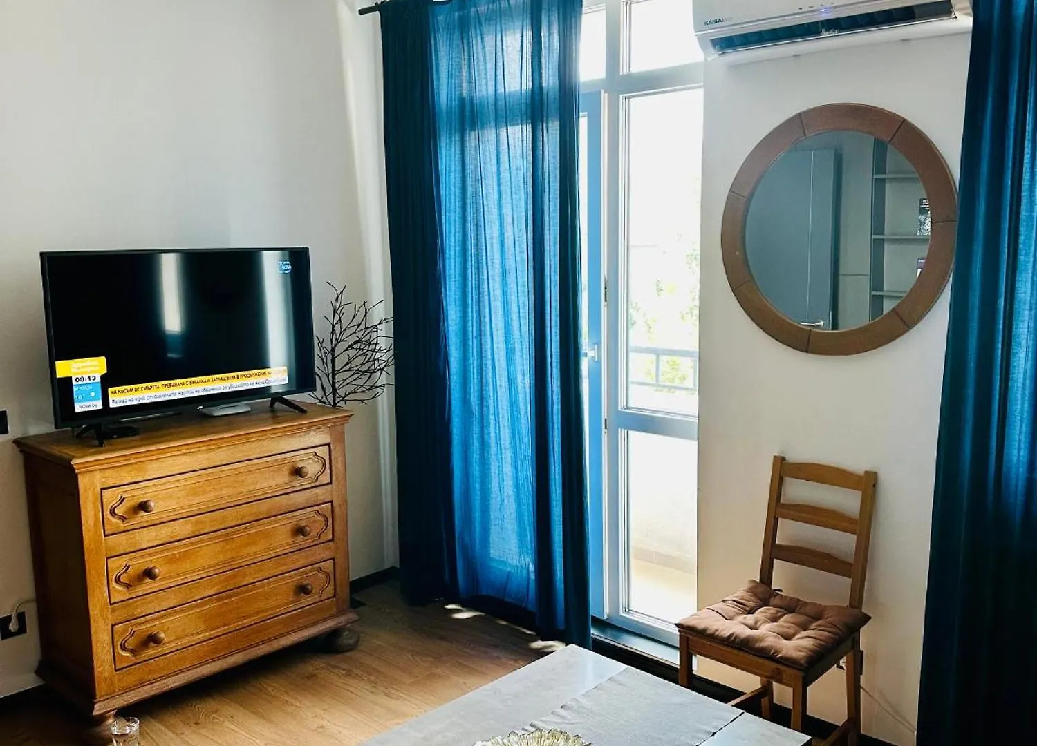 Art Apartment Near Paradise Mall & Metro Station Sofia 0*,
